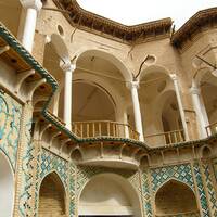 عمارت باغ شاهزاده کرمان 